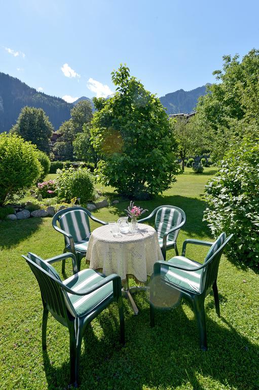 Gaestehaus Ahornblick Mayrhofen Bagian luar foto