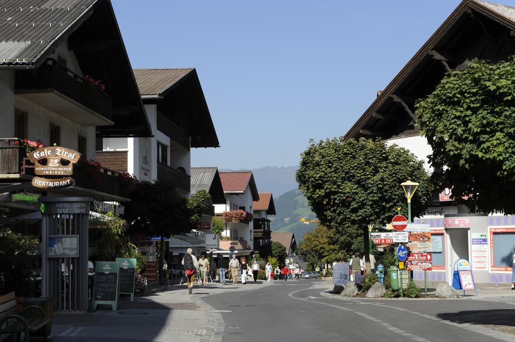 Gaestehaus Ahornblick Mayrhofen Bagian luar foto